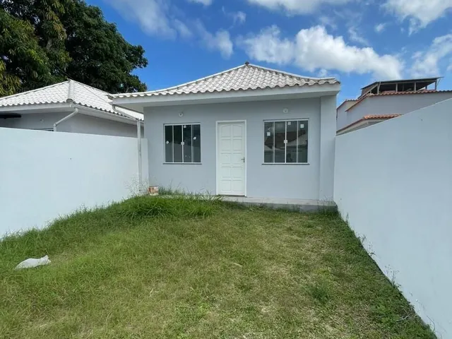 Imagem: A casa possui 2 Dormitórios, 1 Suíte, 2 Banheiros, 220m²