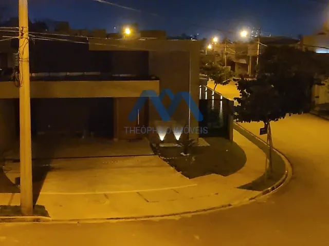 Imagem: Linda Casa Térrea Alto Padrão À Venda