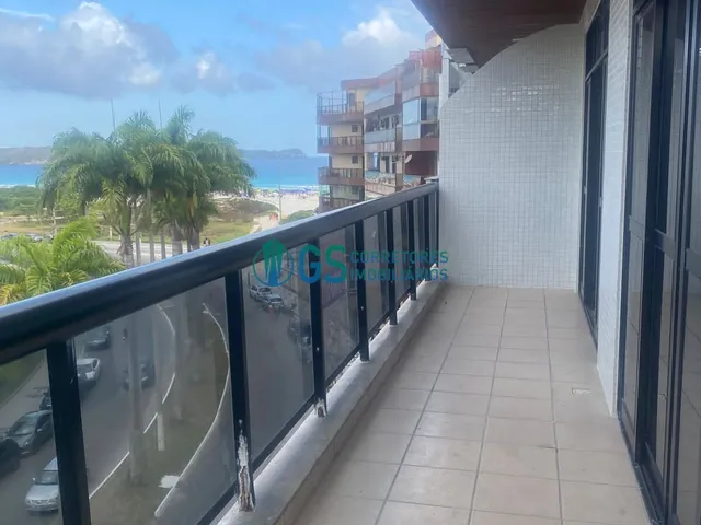 Imagem 2: Amplo Apartamento Pé na Areia, com 03 Dormitórios Sendo 01 Suíte, Localizado na Praia do Forte em Cabo Frio/Rj