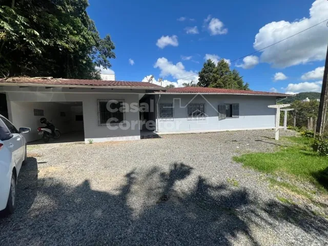 Imagem: Casa À Venda no Bairro Primeiro de Maio