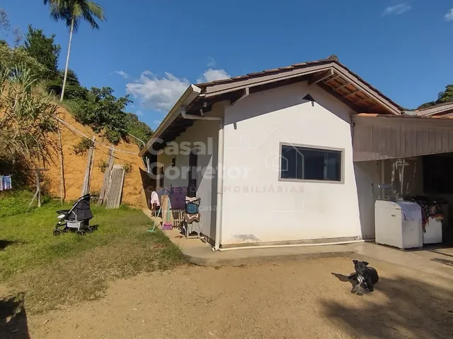 Imagem 3: Casa com 3 Dormitórios, Terreno de 2.160M² Oportunidade de Investimento