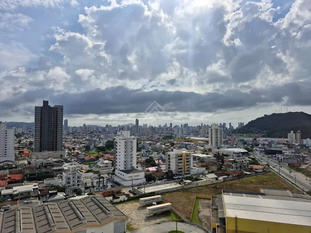 Imagem 9: Apartamento À Venda em Itajaí - 3 Dormitórios (1 Suíte) | Ressacada