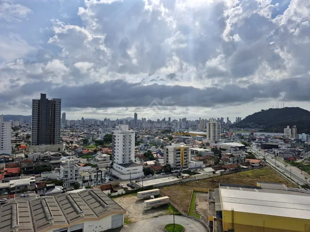 Imagem 13: Apartamento À Venda em Itajaí - 3 Dormitórios (1 Suíte) | Ressacada