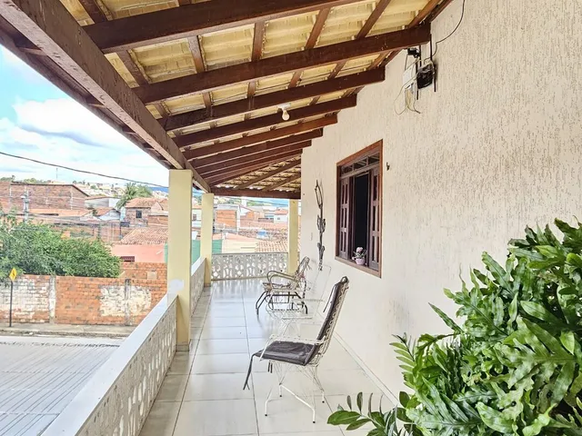 Imagem 5: Casa Sobreposta À Venda com 3 Quartos - Bairro Parque Recreio - Crato/Ce