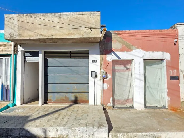 Imagem: Casa com Ponto Comercial À Venda - Bairro