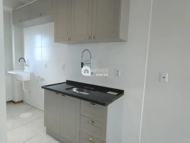 Imagem 4: Oportunidade Única! Casa em Condomínio Totalmente Reformada com Garden Privativo