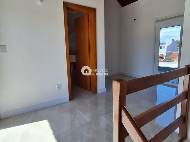 Imagem 2: Casa À Venda no Bairro Hípica - Porto Alegre/Rs