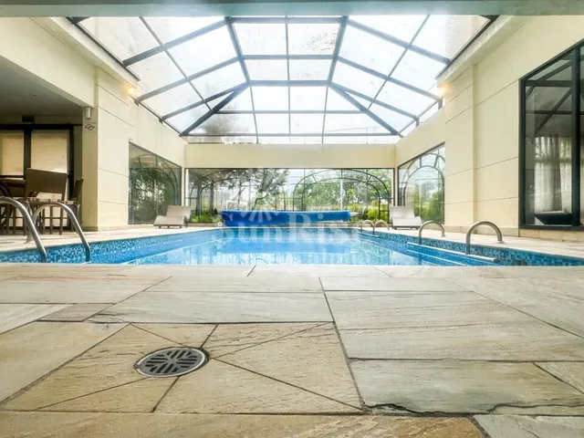 Imagem 12: Apartamento À Venda com 5 Quartos e 6 Vagas - 330 M² por R$5.500.000
