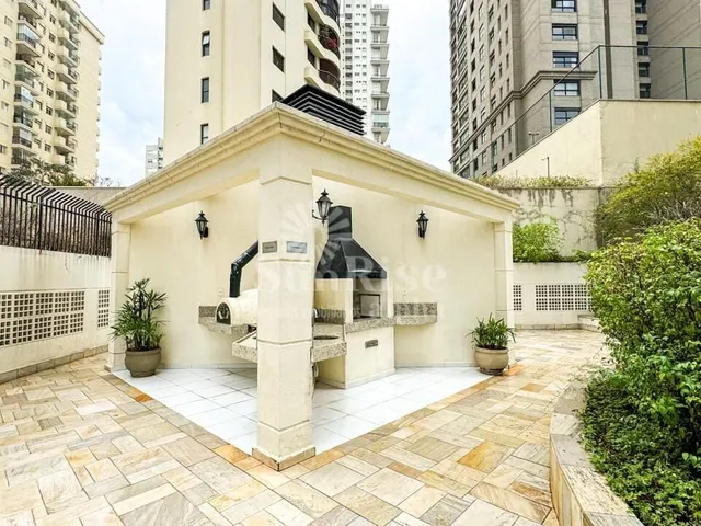Imagem 15: Apartamento À Venda com 5 Quartos e 6 Vagas - 330 M² por R$5.500.000