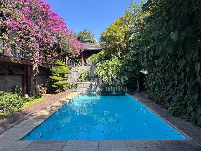 Imagem: Casa Semi Térrea À Venda - 650M² Ac