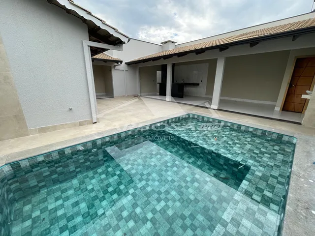 Imagem 2: Casa com Piscina Aquecida Á Venda no Jardim Serrano Caldas Novas