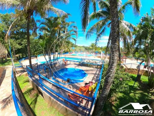 Imagem 5: Casa com 3 Quartos Uma Suite Á Venda no Condominio Village
