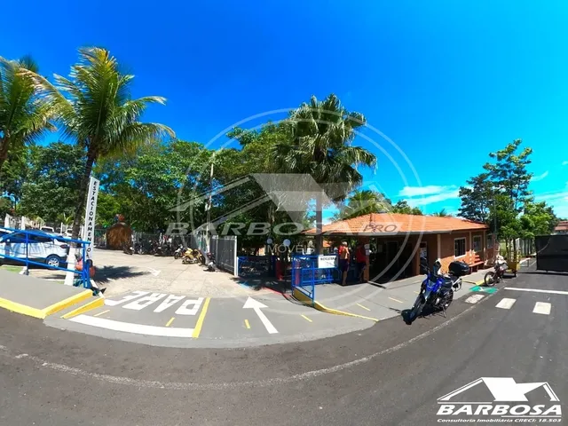 Imagem 3: Casa com 3 Quartos Uma Suite Á Venda no Condominio Village