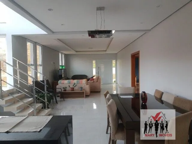 Imagem: Casa À Venda no Bairro Campo Alegre - Poços