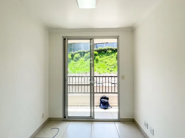 Imagem: Apartamento À Venda com 2 Quartos e 1 Vaga