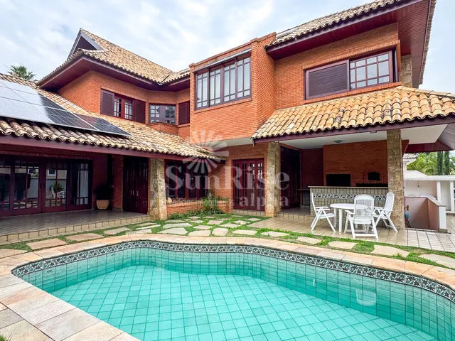 Imagem: Casa com 4 Suítes À Venda - 585 M²