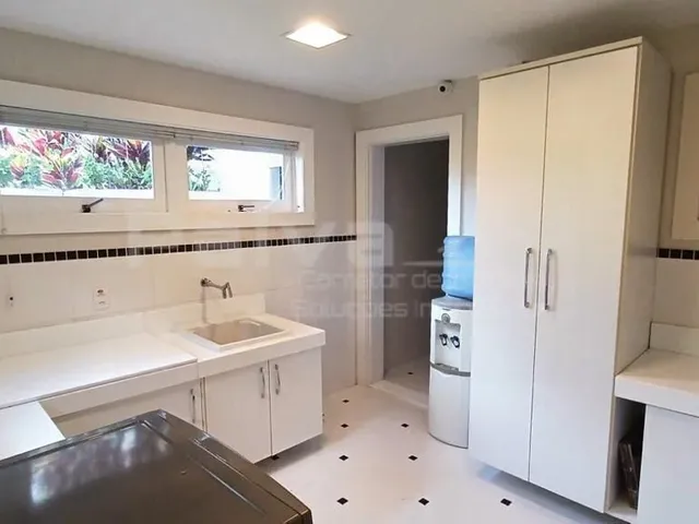 Imagem 9: Sofisticação, Exclusividade e Natureza em Perfeita Harmonia