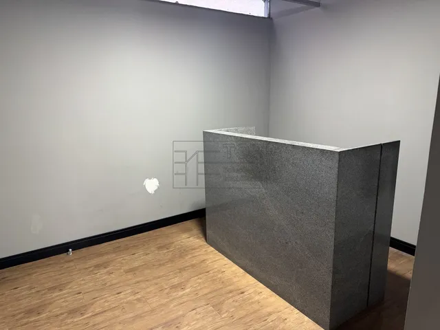 Imagem 2: Imóvel Recém-Reformado de 610M²