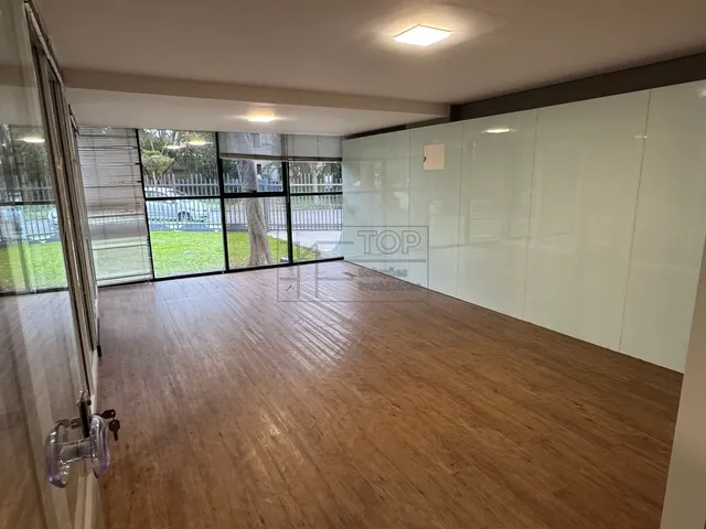 Imagem 9: Imóvel Recém-Reformado de 610M²