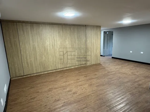 Imagem 3: Imóvel Recém-Reformado de 610M²