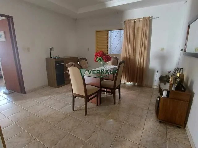 Imagem: Casa À Venda no Bairro Residencial Center