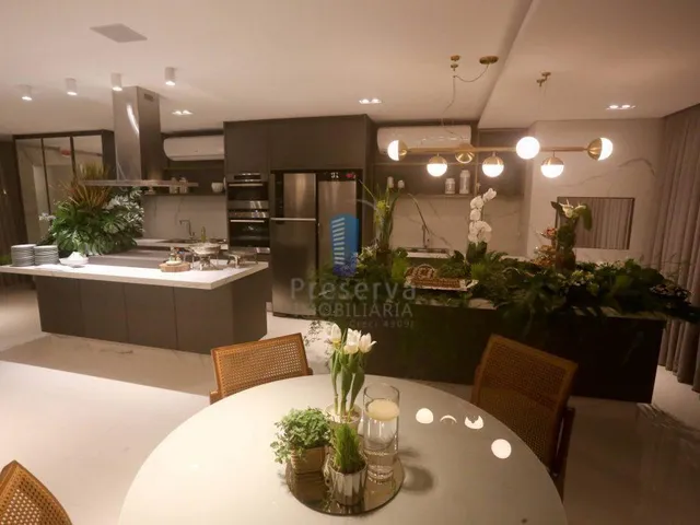 Imagem 2: Cobertura Duplex na Praia Brava À 200 M da Praia