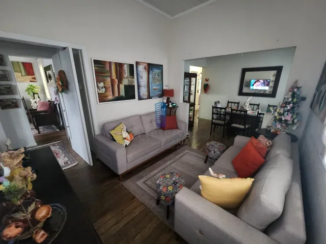 Imagem 6: Ampla Casa, Sozinha no Terreno, Bem Arejada e Ventilada, no Centro de Itajaí