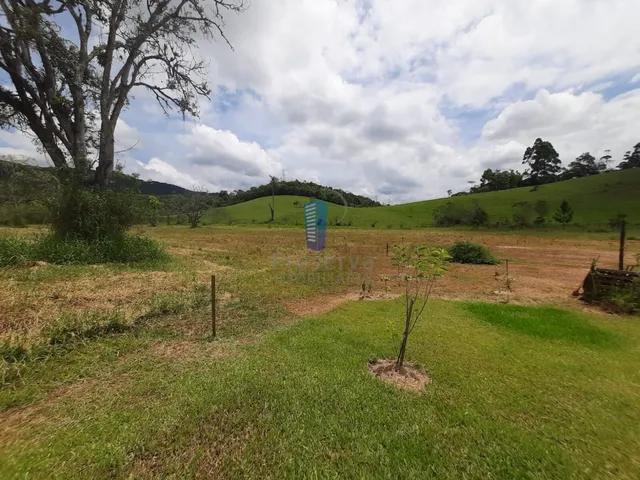 Imagem: Terreno em Condomínio Refúgio de Luxo
