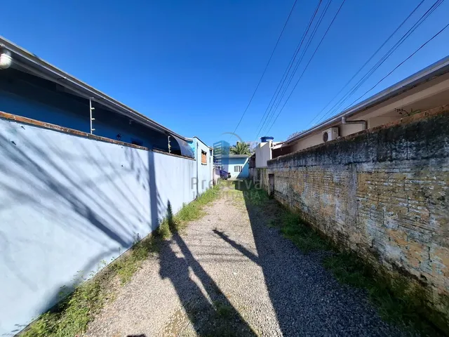 Imagem 7: Casa com Potencial de Renda para Venda!