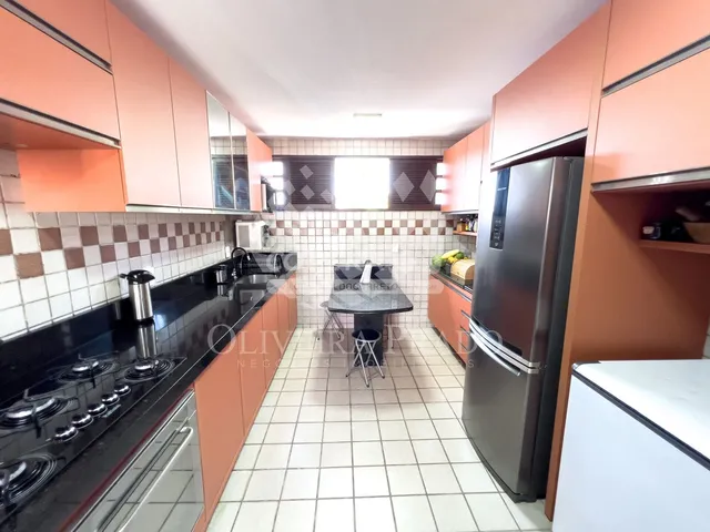 Imagem 6: Júnior Creci 4745 - 84 99922.4172 - Casa c/ 4 suítes - R$ 750.000 - Candelária - Natal