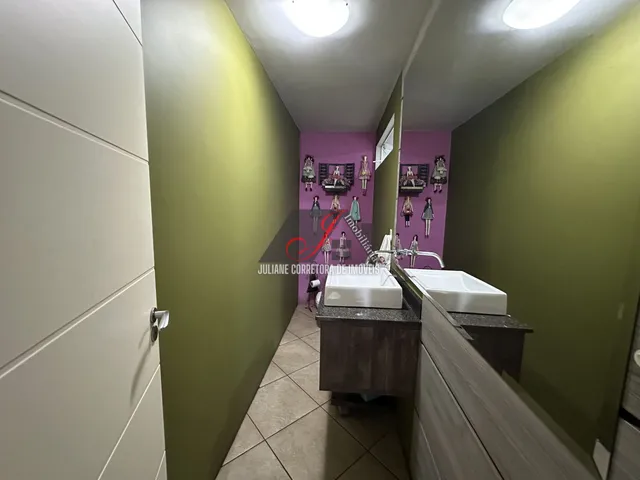 Imagem 13: Casa Alto Padrão À Venda, Bairro Pinheirinho em Curitiba