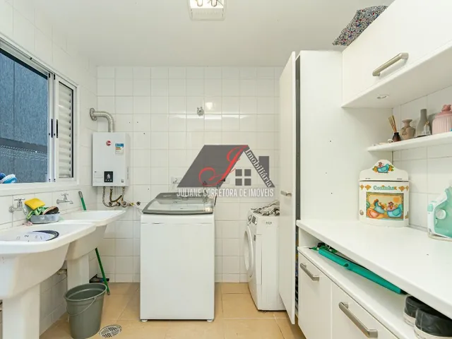 Imagem 15: Casa Alto Padrão À Venda, Bairro Campo Comprido em Curitiba/Pr