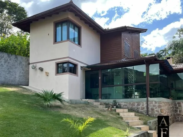 Imagem: Casa em Garopaba, À Venda Perto do Mar