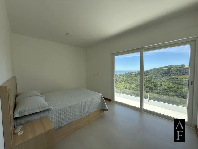 Imagem 12: Casa Alto Padrão em Garopaba nas Areias de Macacu