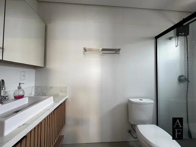 Imagem 8: Casa 3 Suítes Ferraz com Amplo Terraço