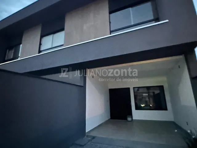 Imagem: Sobrado à venda no bairro Itacolomi - Balneário