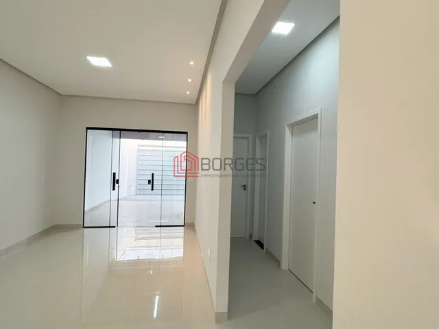 Imagem 11: Casa Padrão - 3 Quartos Sendo Uma Suíte com Closet