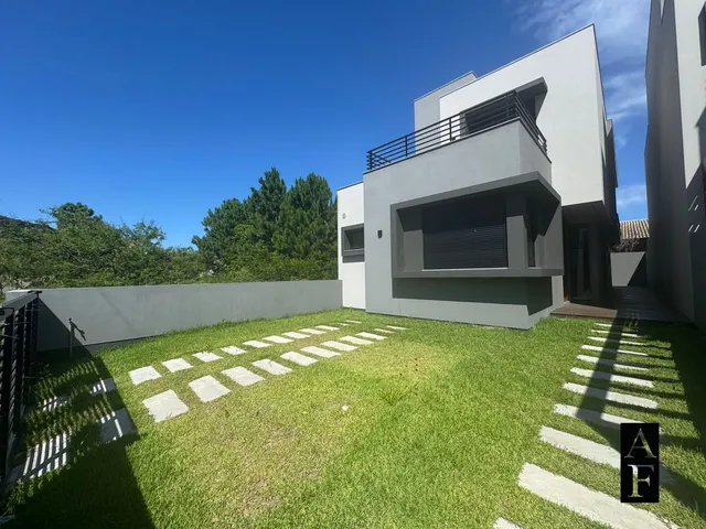 Imagem: Sobrado com Três Suítes