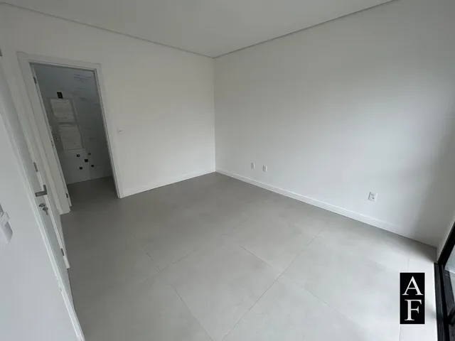 Imagem 15: Sobrado no Centro a 300 Metros da Praia de Garopaba