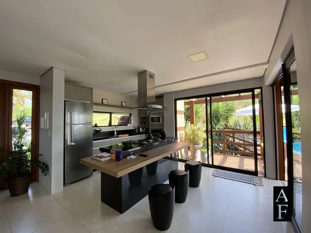 Imagem 13: Casa Alto Padrão em Garopaba no Bairro Morrinhos