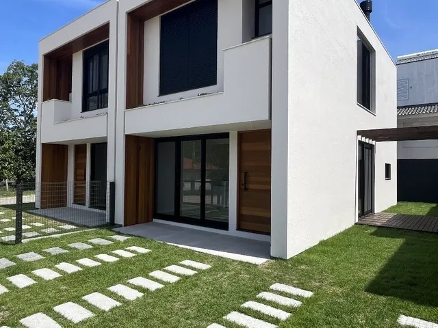 Imagem 7: Casa Sobrado À Venda em Garopaba Sc
