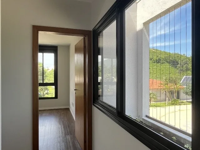 Imagem 2: Casa Sobrado À Venda em Garopaba Sc