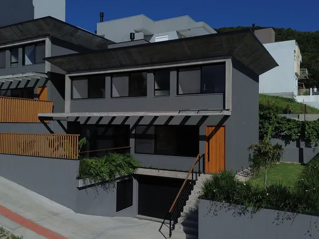 Imagem: Casa de Esquina Loteamento Panorâmico