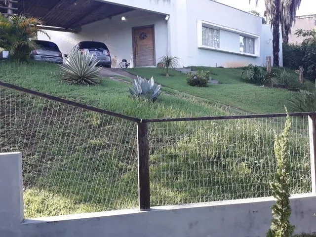 Imagem: Casa Padrão para Venda em Vale do Tamanduá