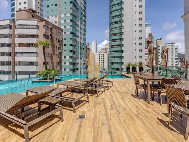 Imagem 3: Cobertura Duplex Padrão Embraed Única em Balneário Camboriú!! com Pé Direito Duplo e Vista Mar