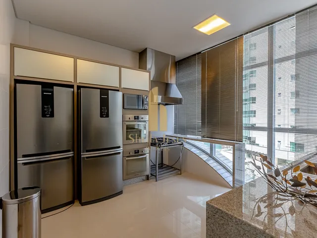 Imagem 12: Cobertura Duplex Padrão Embraed Única em Balneário Camboriú!! com Pé Direito Duplo e Vista Mar
