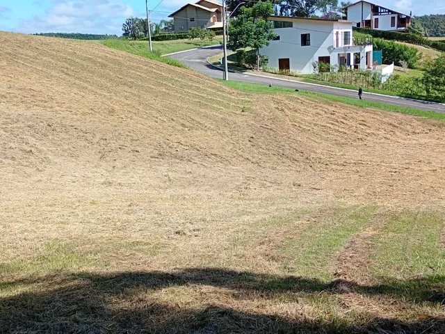 Imagem: Terreno À Venda no Bairro Village Parahybuna