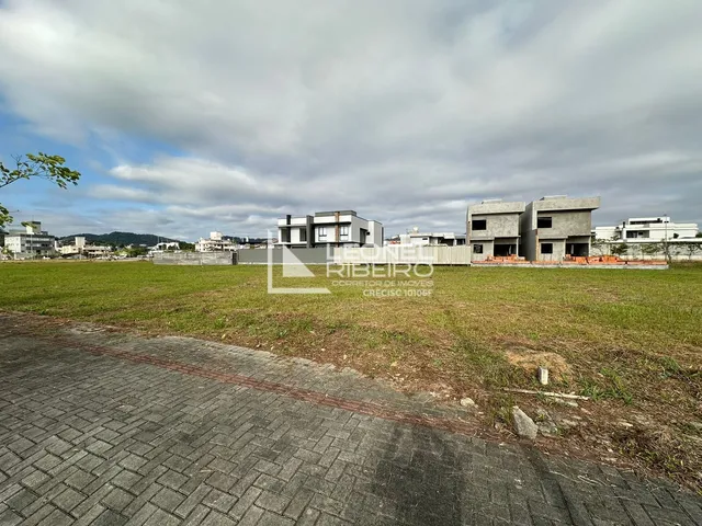 Imagem: Terreno À Venda, 404M² no Bairro Quintino