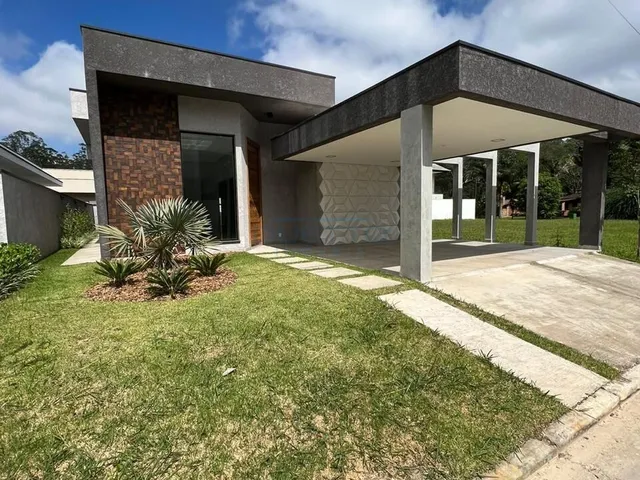 Imagem: Casa Alto Padrão com 03 Suítes, À Venda