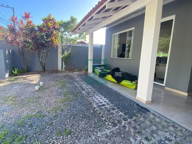 Imagem 12: Casa Pronta com Amplo Terreno 03 Dormitórios e Espaço Gourmet em Bombinhas